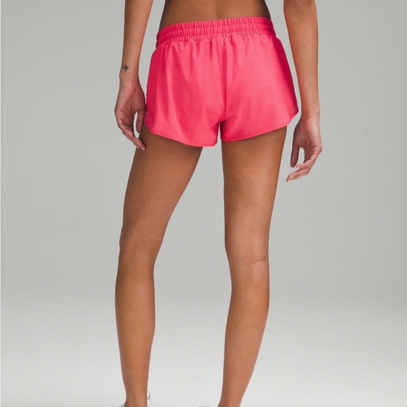 Lululemon Hotty Hot Low Rise Lined Short 2.5” Glaze Pink - Picture 8 of 11